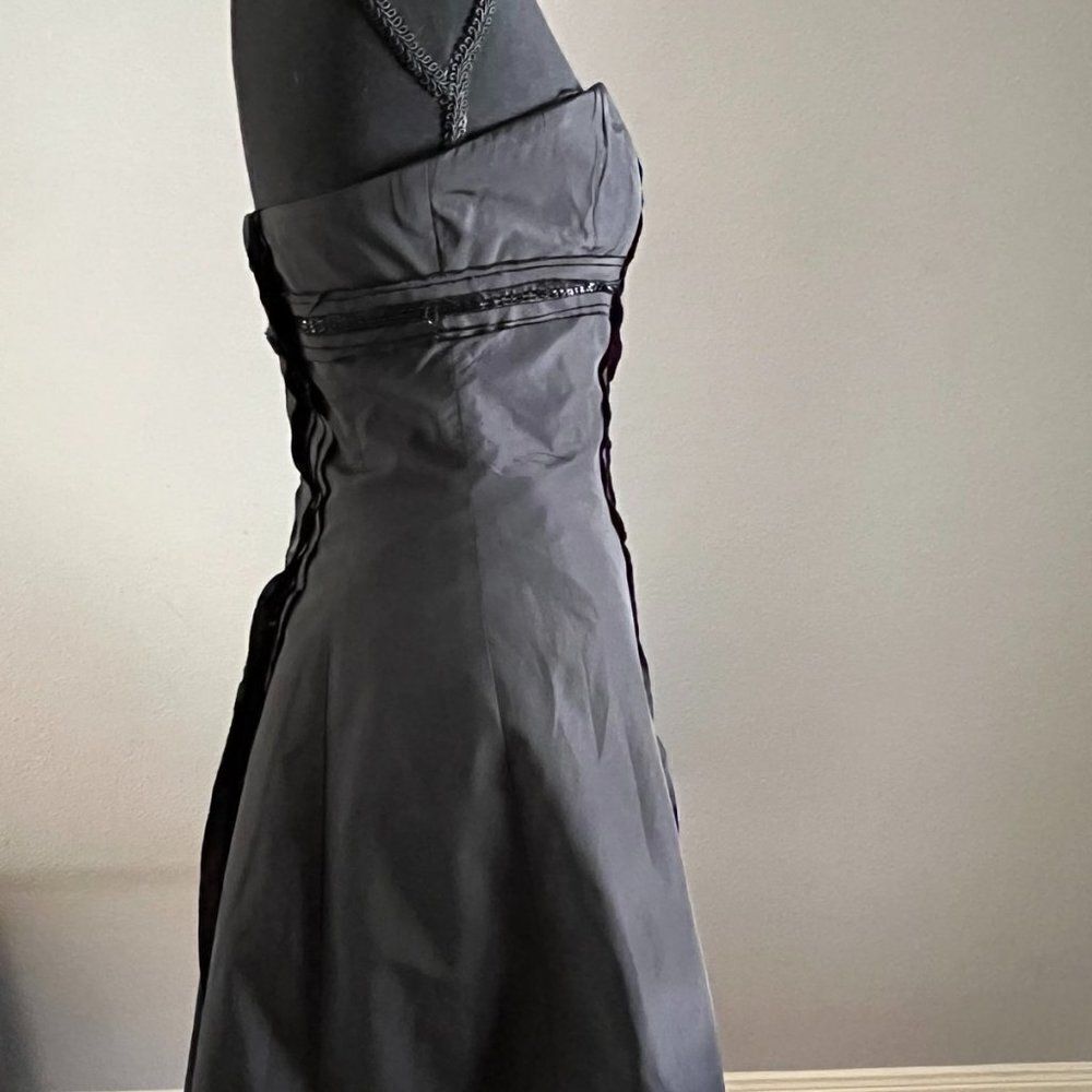 BCBGMAXAZRIA Formal Strapless Cocktail Dark Grey Dress size 4 - Picture 7 of 13
